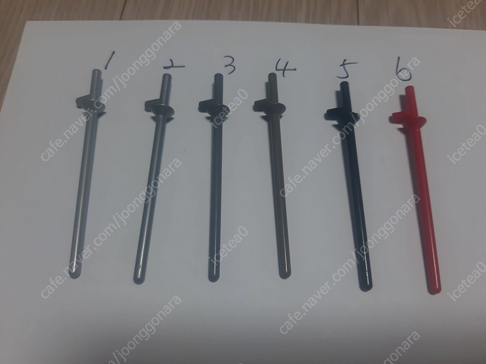 레고 트롤 드래곤 라이온 해골 용 캐슬 킹덤 오크 완무기사 미피 피규어 반지의 무기 말 투구 갑옷 무기 방패 깃발 이미지