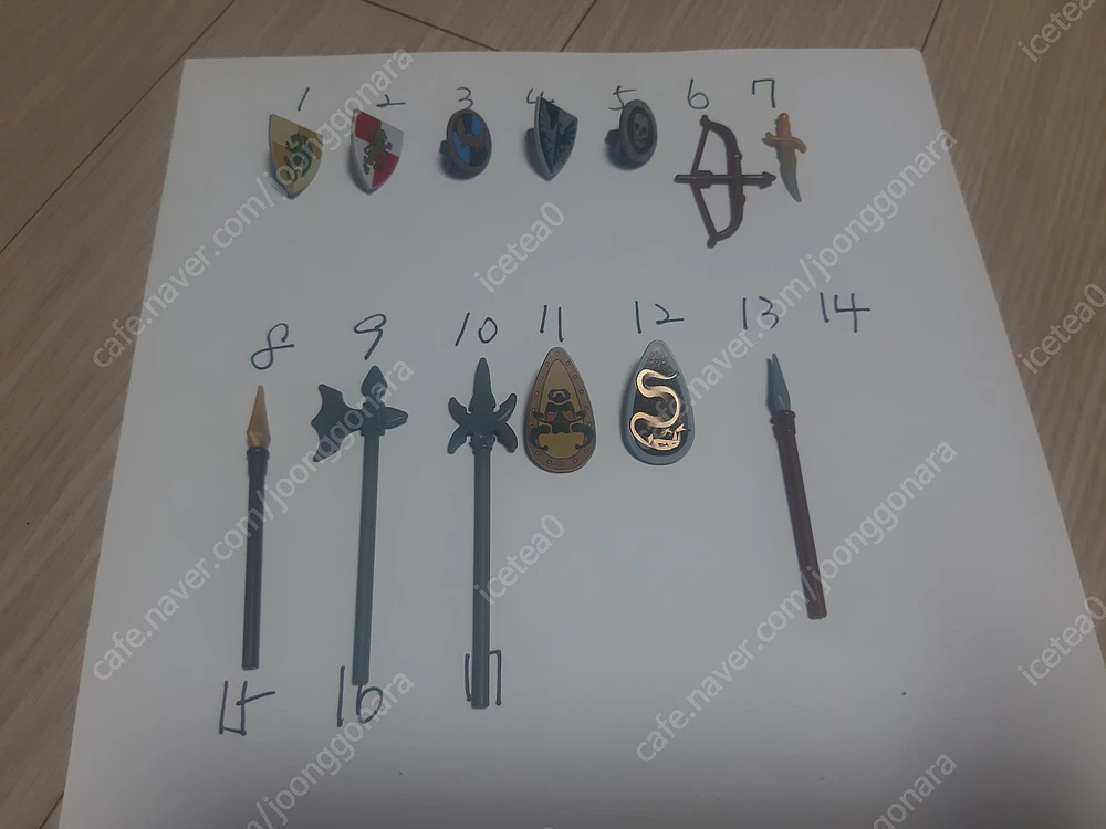 레고 트롤 드래곤 라이온 해골 용 캐슬 킹덤 오크 완무기사 미피 피규어 반지의 무기 말 투구 갑옷 무기 방패 깃발 이미지