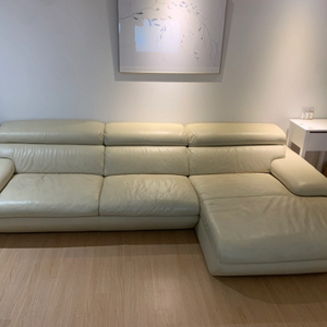 캘빈지오마니 베이지 가죽 소파