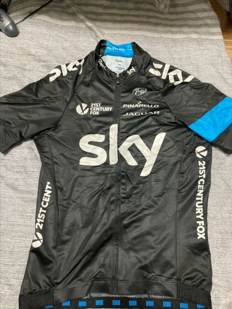 라파 스카이 프로팀저지 세트로 판매합니다--2