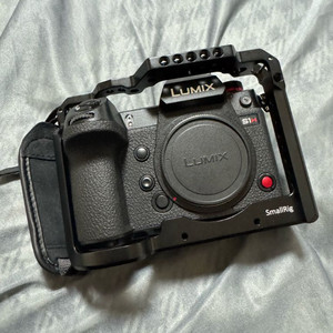 파나소닉 루믹스 S1H 미러리스 카메라 이미지