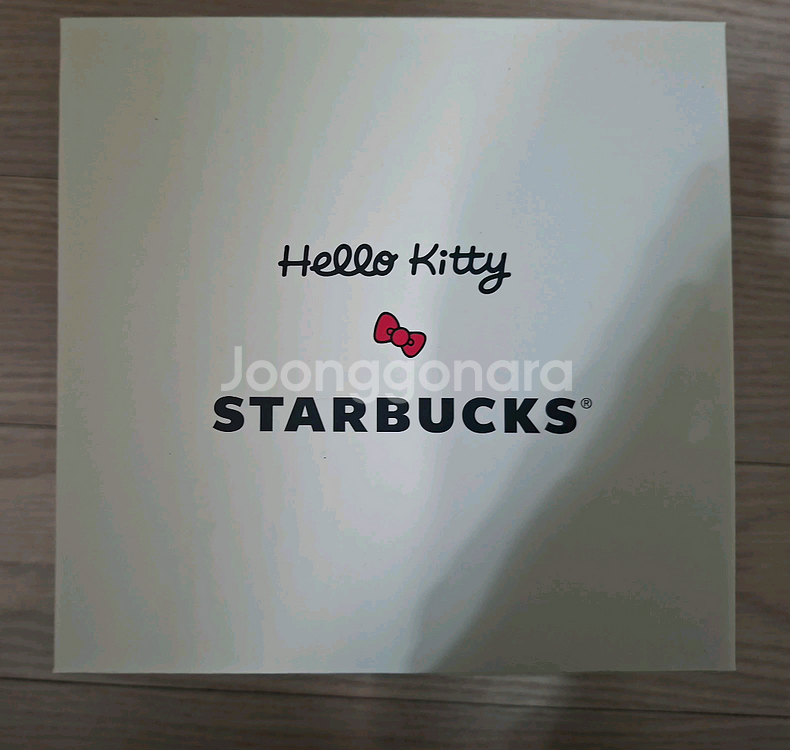 스타벅스 헬로키티 리본리드 세라믹머그 새상품--1