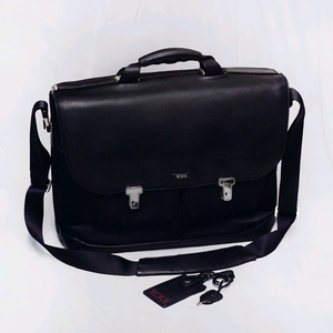 투미 (TUMI) 포뮬러T 타르가 가죽탑 브리프케이스