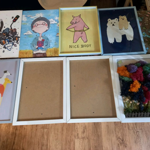 액자10개 일괄 택포2만원에 판매 서비스로 원두커피 1봉지 드림