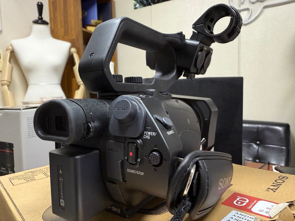 소니 PXW-Z90 4K 캠코더 1TB 메모리 포함 이미지