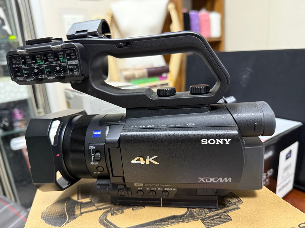 소니 PXW-Z90 4K 캠코더 1TB 메모리 포함 이미지