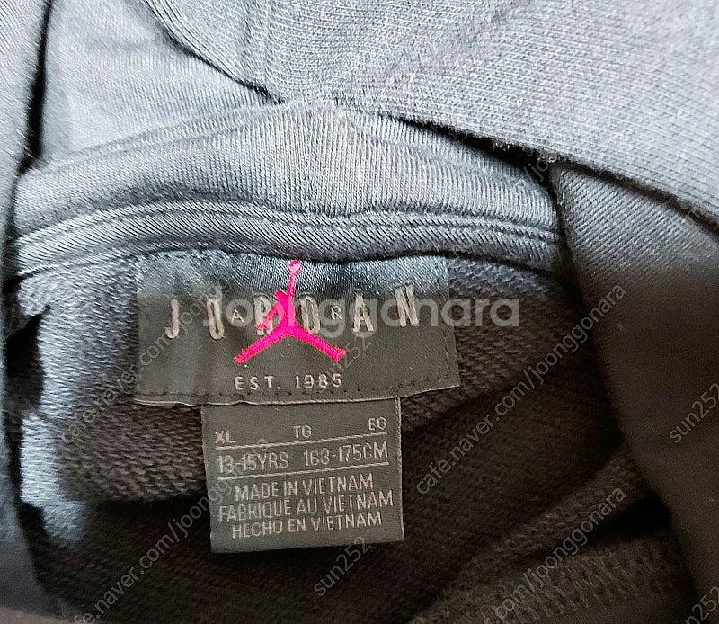 나이키조던 주니어 XL사이즈(170사이즈) 판매해요.--2