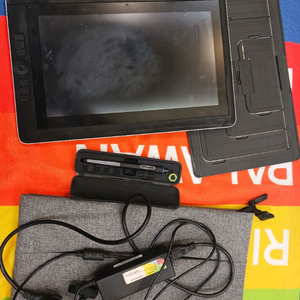 와콤 신티크 컴패니언2 (DTH-W1310) 128G 배터리방전