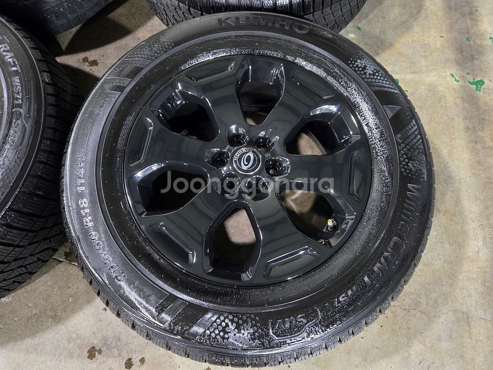 더뉴모하비 18인치휠 윈터타이어 한대분--2