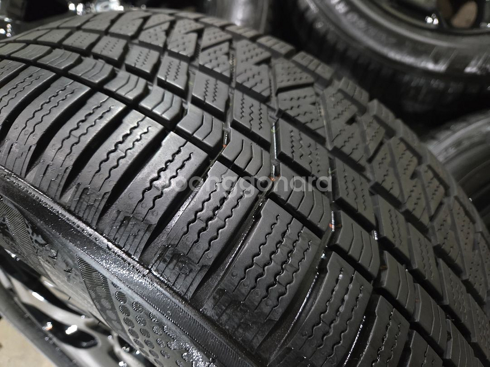 더뉴모하비 18인치휠 윈터타이어 한대분--6