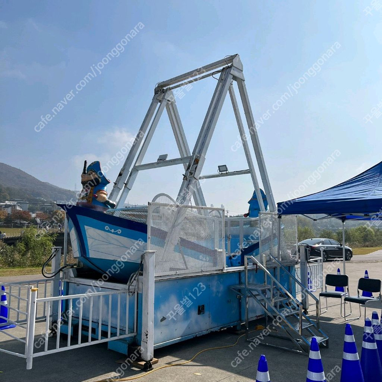 유치원 어린이집 행사 놀이기구 대여 회전그네 바이킹 트램폴린 이미지