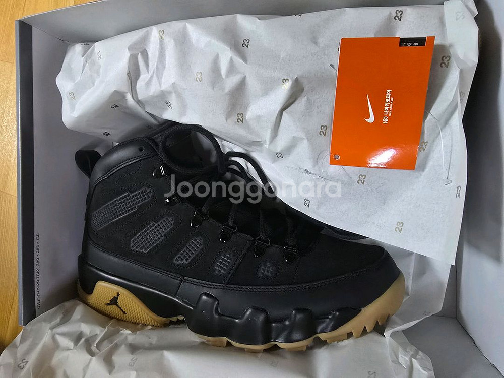 조던 9 레트로 부츠 290 사이즈 팝니다--8