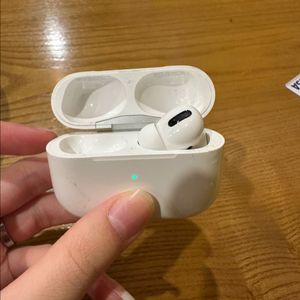 에어팟 프로1 오른쪽 유닛+ 본체