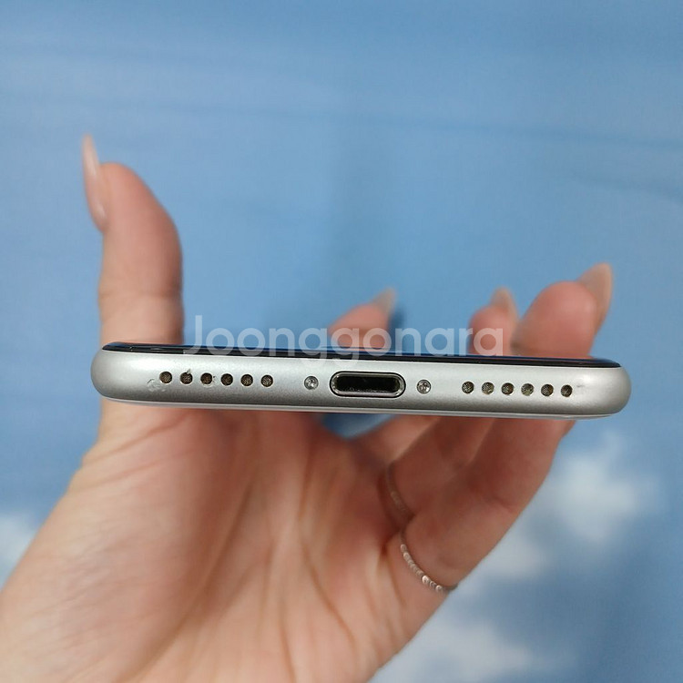 아이폰SE2 64기가 화이트 공기계 중고폰 알뜰폰 세컨폰 저가폰 왕십리중고폰--5