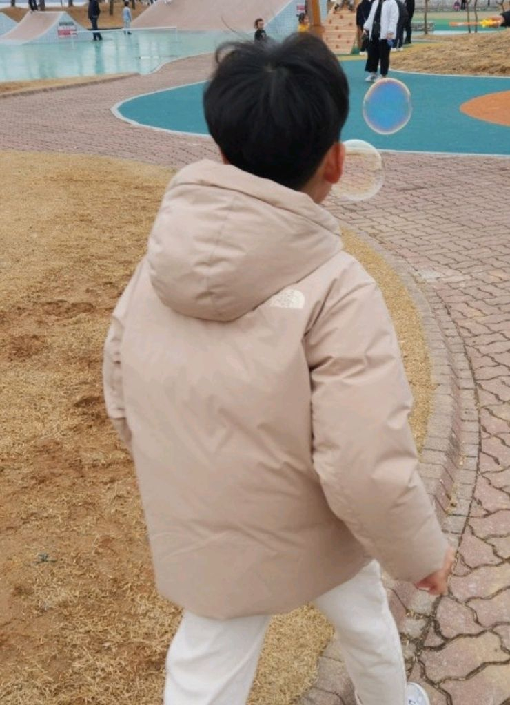 노스페이스키즈 패딩점퍼(리버시블) 150사이즈 팔아요--1