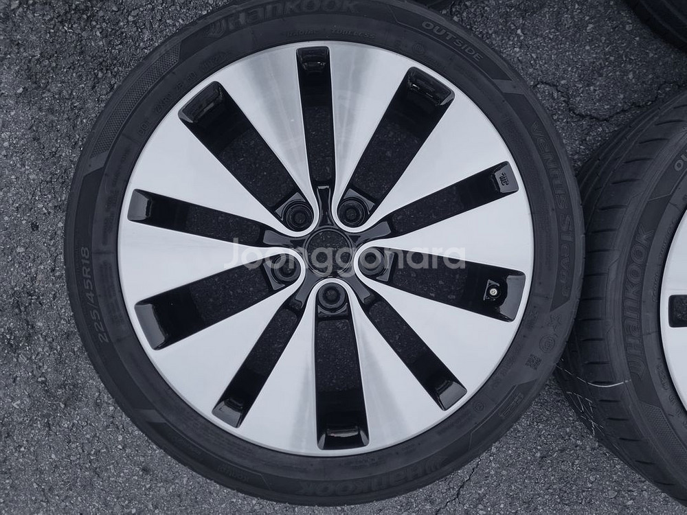 #K5 18인치 순정 불판 휠타이어 팝니다225 45 18--1