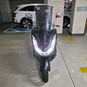 22년식 혼다 PCX125 스쿠터