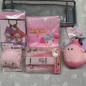 산리오 마이멜로디 쿠로미 인형 키링 장바구니 빗 거울 피아노 헤어핀 집게