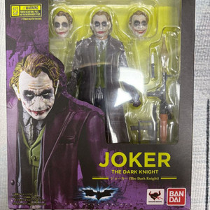 반다이 SHF 다크나이트 조커
