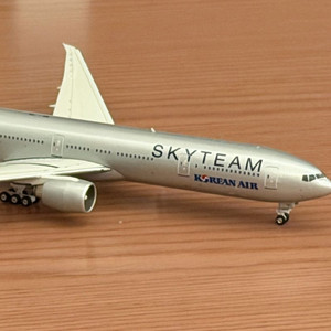 [1:400] 대한항공 B777-300ER 스카이팀 특별도장(HL7783)