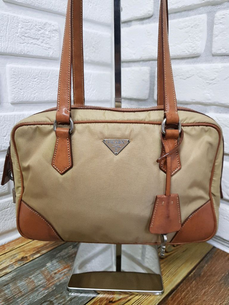 [정품] 프라다 나일론 숄더백 베이지 브라운--2