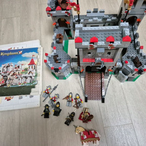 레고 캐슬 7946 7948 택포15만원팝니다팝니다