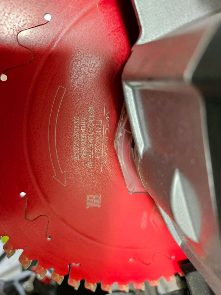 메타보 8인치 무선 슬라이딩 각도절단기 이미지