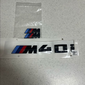 BMW X4 X5 X6 X7 순정블랙 M(휀더) M40i(트렁크) 엠블러 이미지