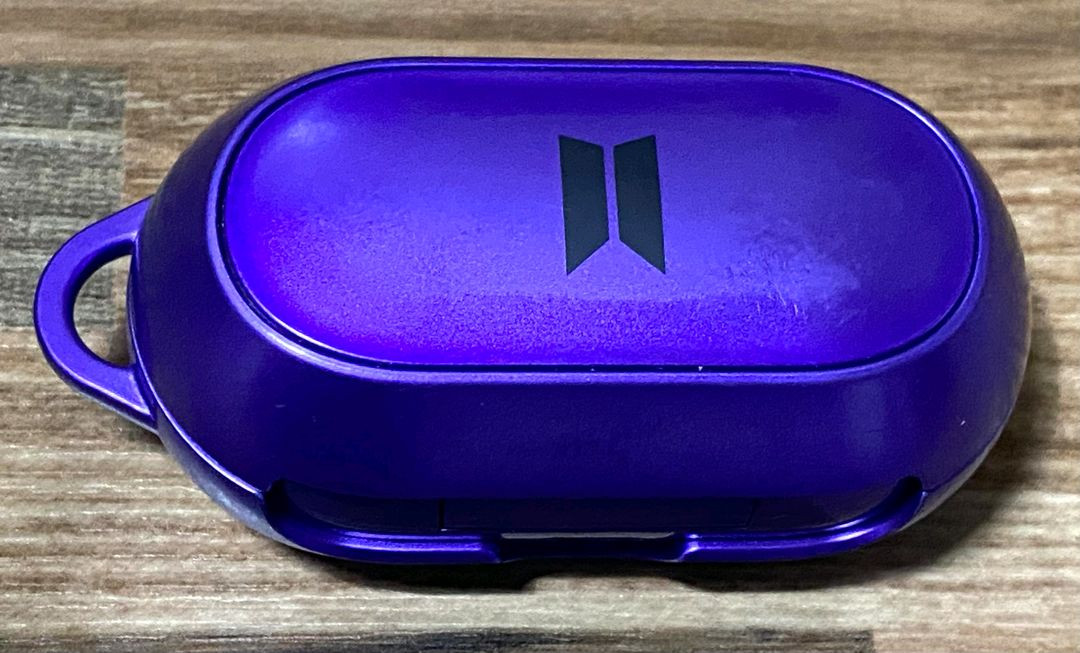 삼성 버즈+(SM-R175)전용 무선충전기BTS에디션 풀셋 이미지