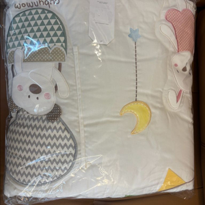 큐비앤맘 겉싸개 새상품 방수매트 증정