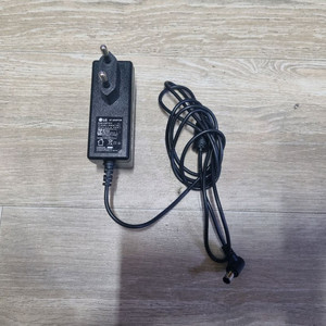 LG 모니타 아답타(LCAP16B-K) 팝니다