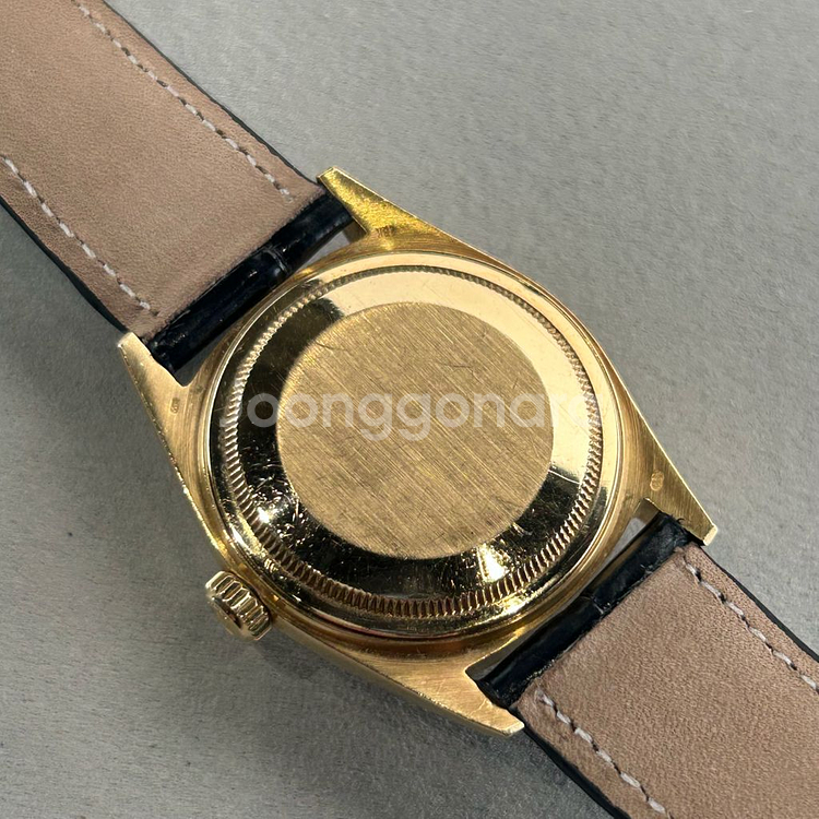 롤렉스 데이데이트 및 레이디 데이트 저스트 금통 2점--4