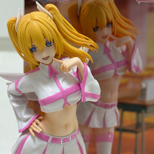 2.5차원의 유혹-리리엘 코스프레 피규어