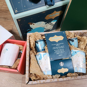 스타벅스 양의해 한정 머그컵, 에스프레소컵, 카드 커플 선물세트(미사용)