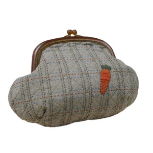 핸드메이드 당근 아플리케 고급 일제퀼트원단 미니 프레임백 파우치 퀼트백 퀼트가방