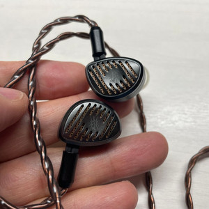 키위이어스 이어폰 셉텟(Septet)