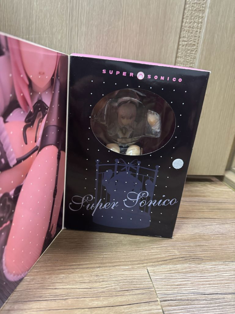 기프트 슈퍼소니코 고딕메이드 버전 판매합니다--1