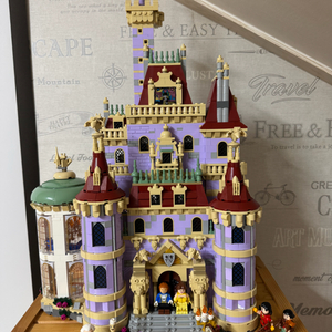레고 43263 디즈니 미녀와야수 캐슬 판매해요