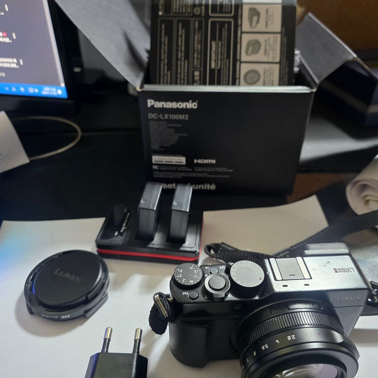 루믹스 lx100m2 판매합니다--2