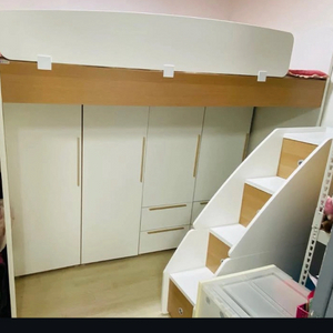 동서가구 중고 2층침대수납형 계단 벙커침대 MU-E128 DF626520 모델60만원 거래. 이미지