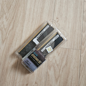 TeamGroup DDR5 16GB 5600MHz 램 2개 새제품