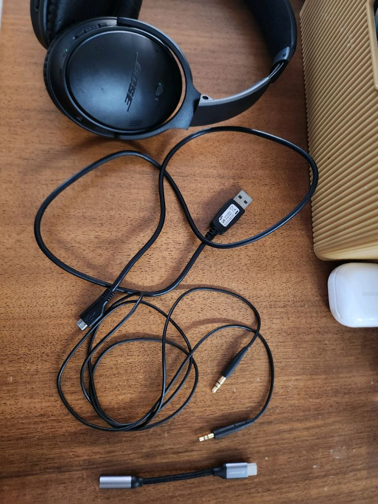 bose 보스 qc35 노이즈캔슬링 헤드셋 이미지