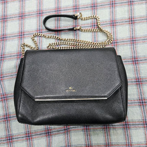 제이에스티나 체인 숄더 겸 크로스백