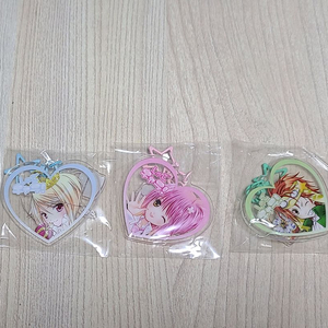 캐캐체 캐릭캐릭체인지 하트 아크릴 키링 판매합니다