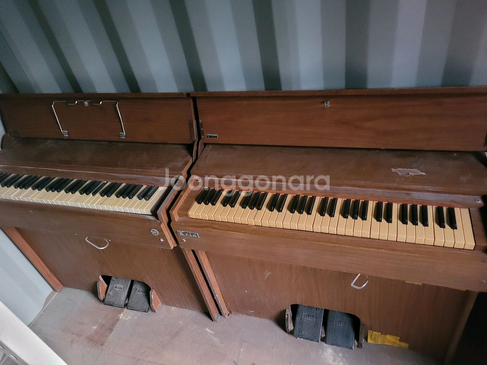 빈티지 풍금 2대 팝니다(75년전 풍금)--2