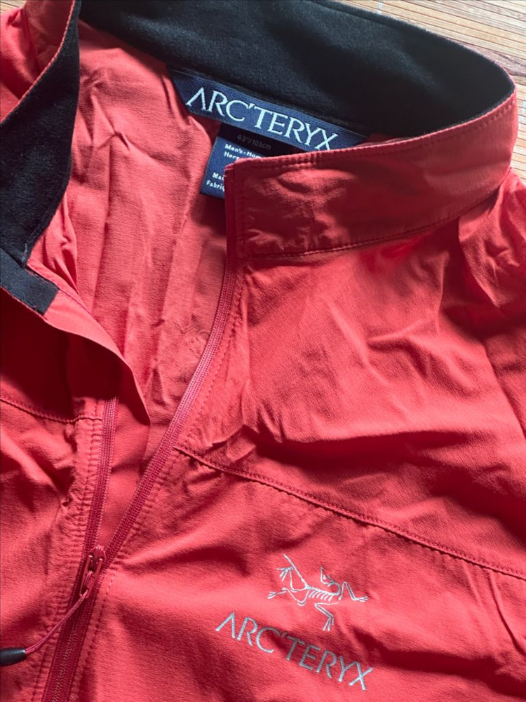 아크테릭스 바람막이--1