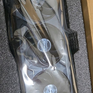 RX 9070 XT 스틸레전드 DARK D6 16GB