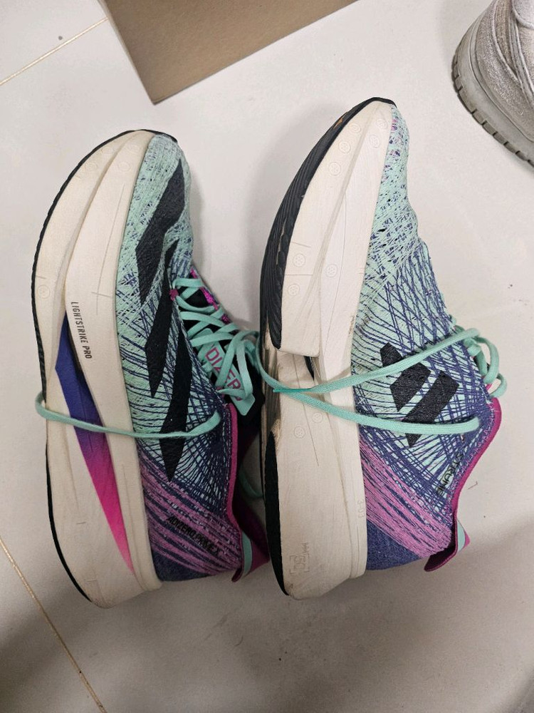 아디다스 프라임 스트렁 255사이즈 팝니다--2