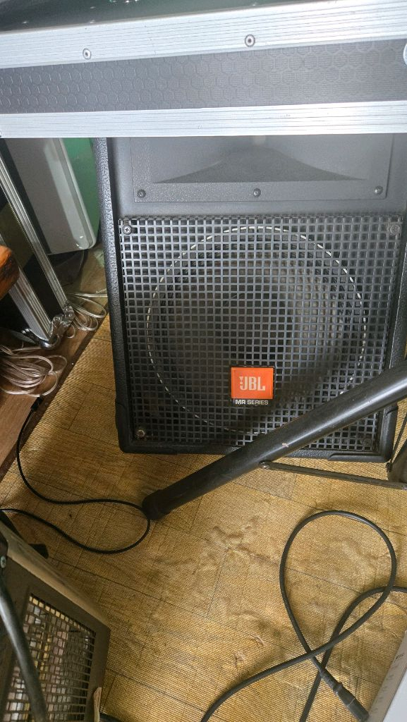 엠프 음향믹서 스피커 이미지