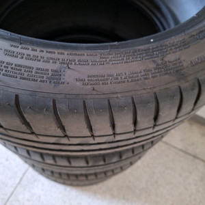 bmw 3시리즈 출고타이어 팝니다(미쉐린 런플랫 225/45R18)